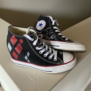 Converse Harley Quinn shoes